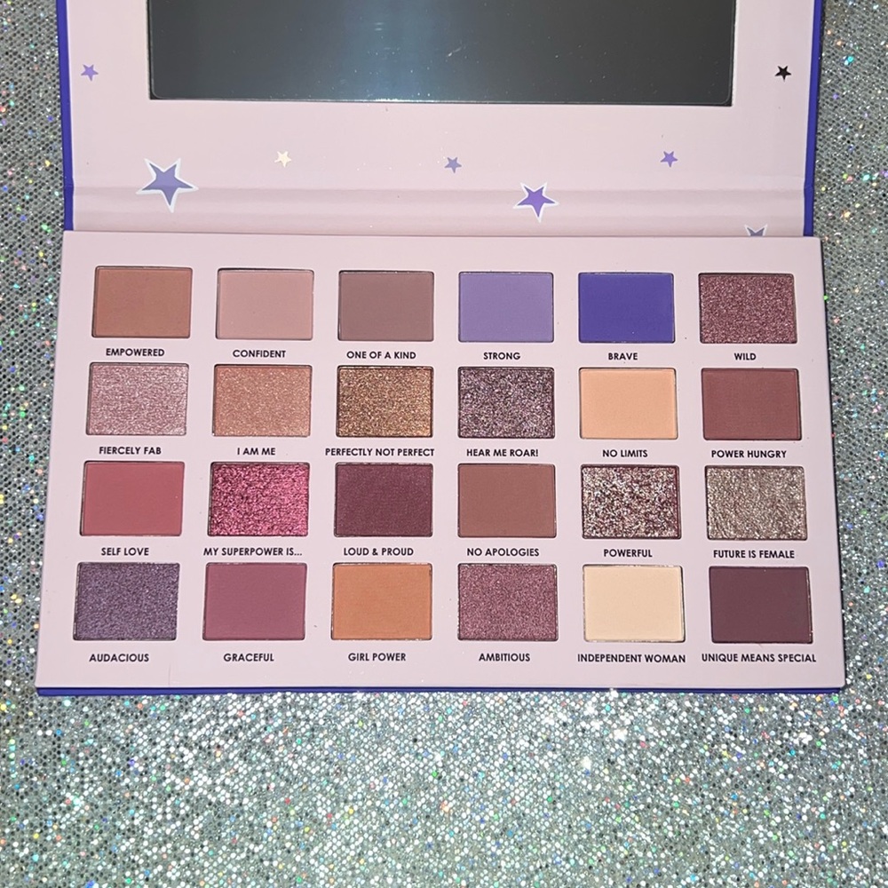 🩷🆕🩷 Ciate London I Am Woman 24 Shade Eyeshadow Palette V2
